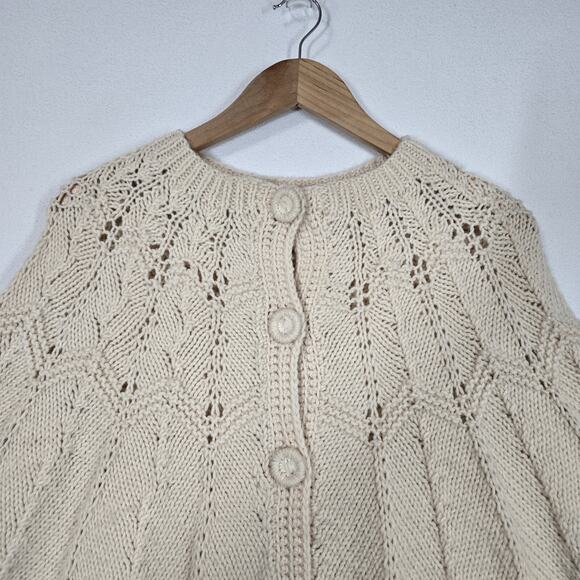 VTG Hand Knitted Cape Poncho Beige Button Front Grandmacore Boho Handmade - Picture 2 of 15